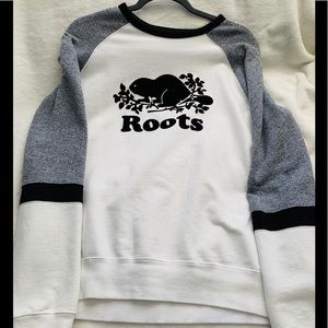 Roots long sleeve sweater